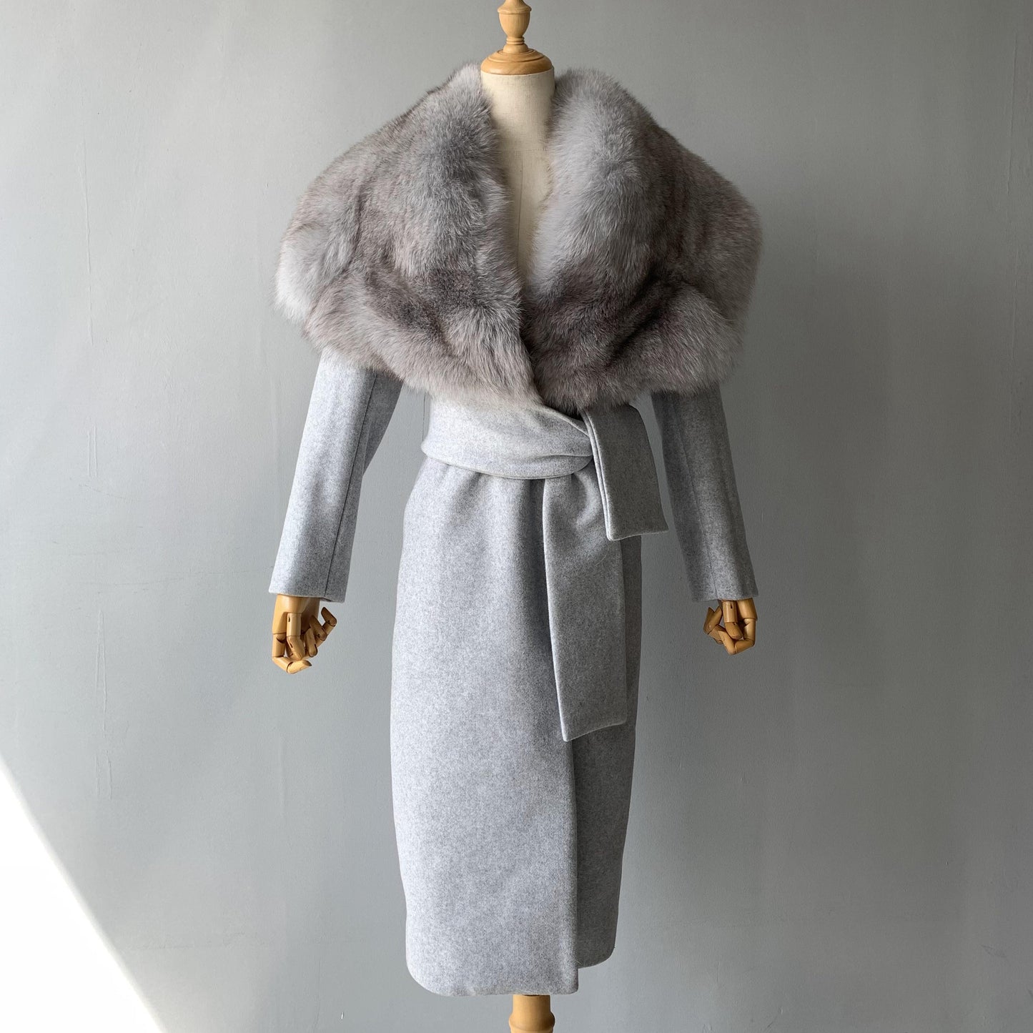 Jaxmonoy Modern Style Cashmere Coat With Luxurious Real Fox Fur Collar